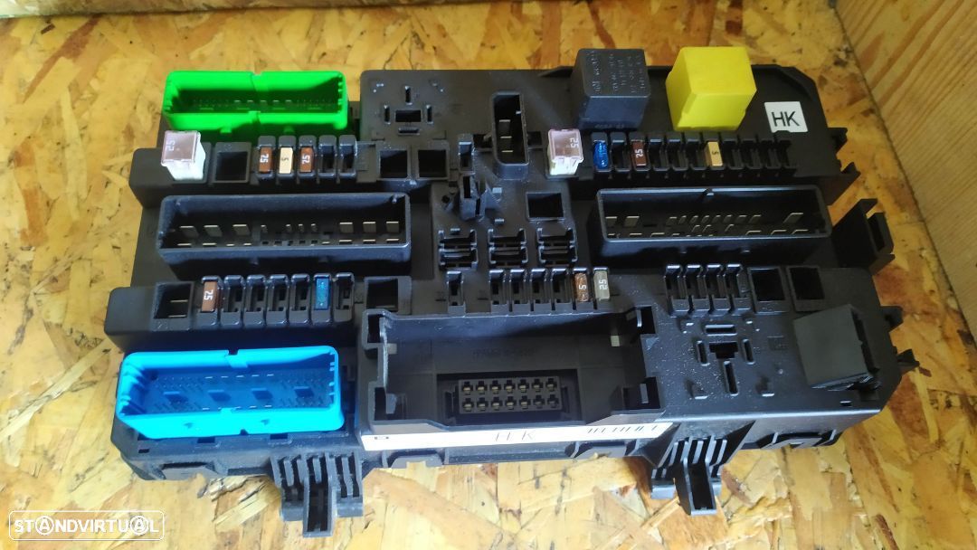 CAIXA DOS FUSIVEIS OPEL ASTRA H 13206762 5DK008669-32 - 1