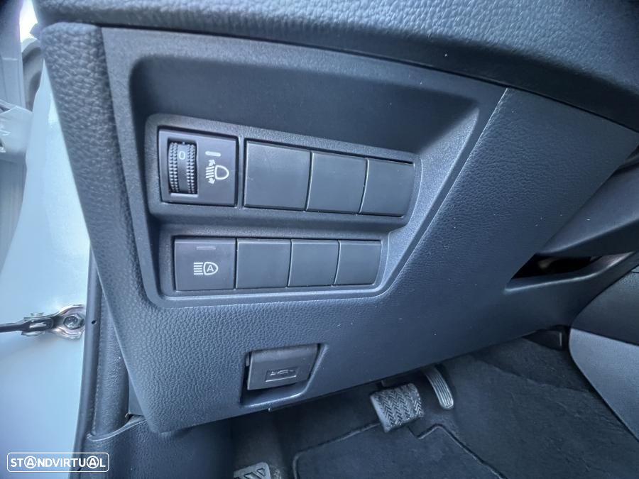 Toyota Yaris 1.5 HDF Comfort Plus - 20