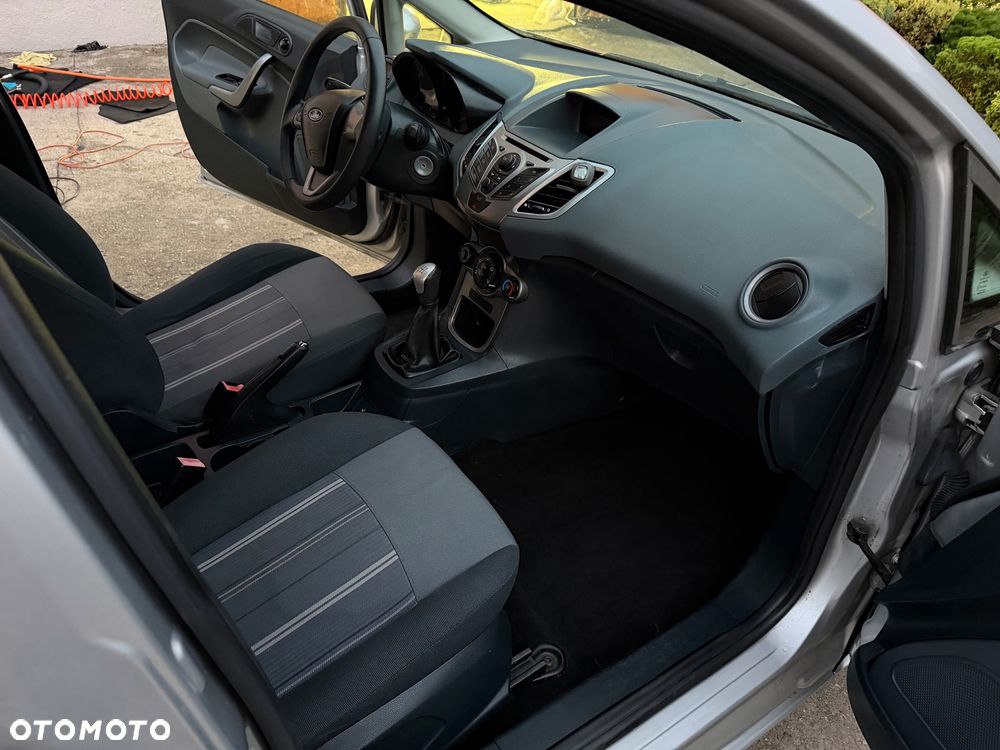 Ford Fiesta - 7