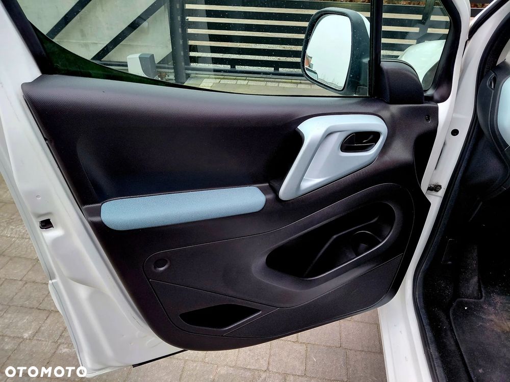 Citroën Berlingo e-HDi 90 FAP EGS6 Multispace - 24
