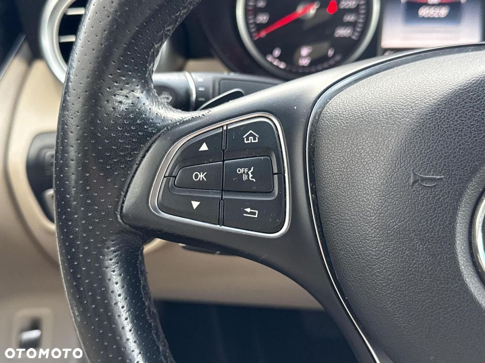 Mercedes-Benz GLC - 25