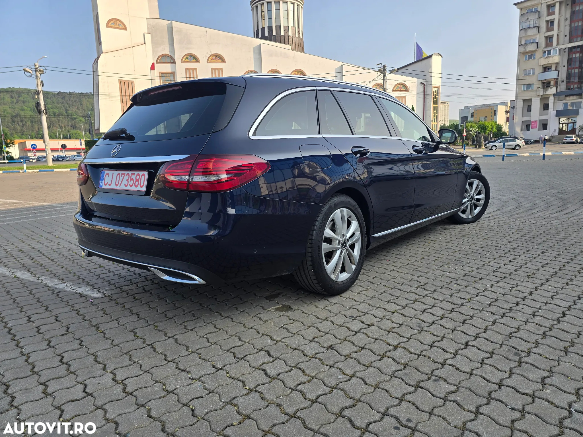 Mercedes-Benz C 220 d T 9G-TRONIC AMG Line - 2