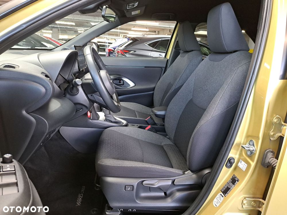 Toyota Yaris Cross Hybrid 1.5 Comfort - 12