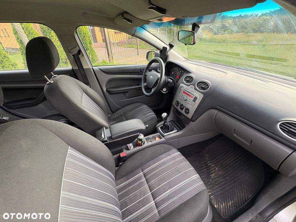 Ford Focus 1.6 TDCi Ambiente - 15