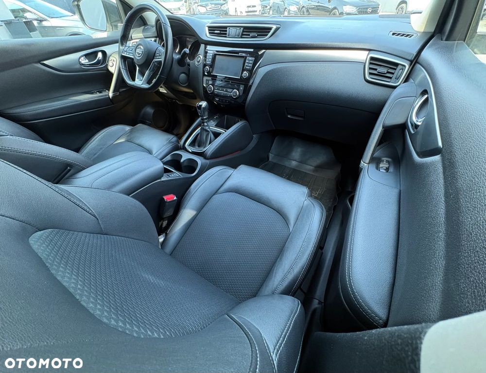 Nissan Qashqai - 11