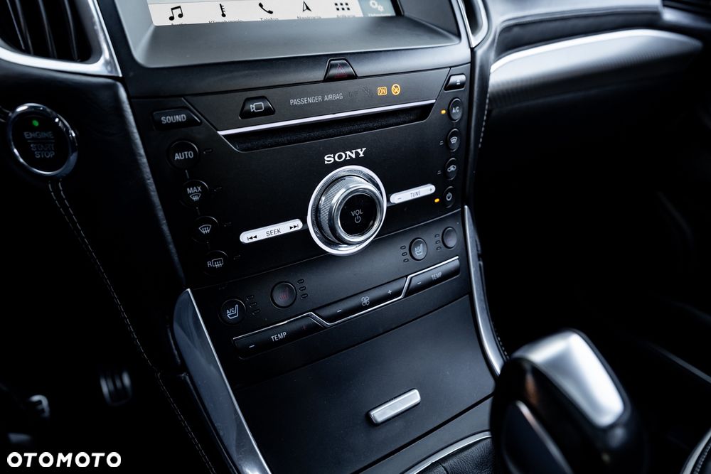 Ford Edge 2.0 TDCi Bi-Turbo 4x4 Vignale - 36