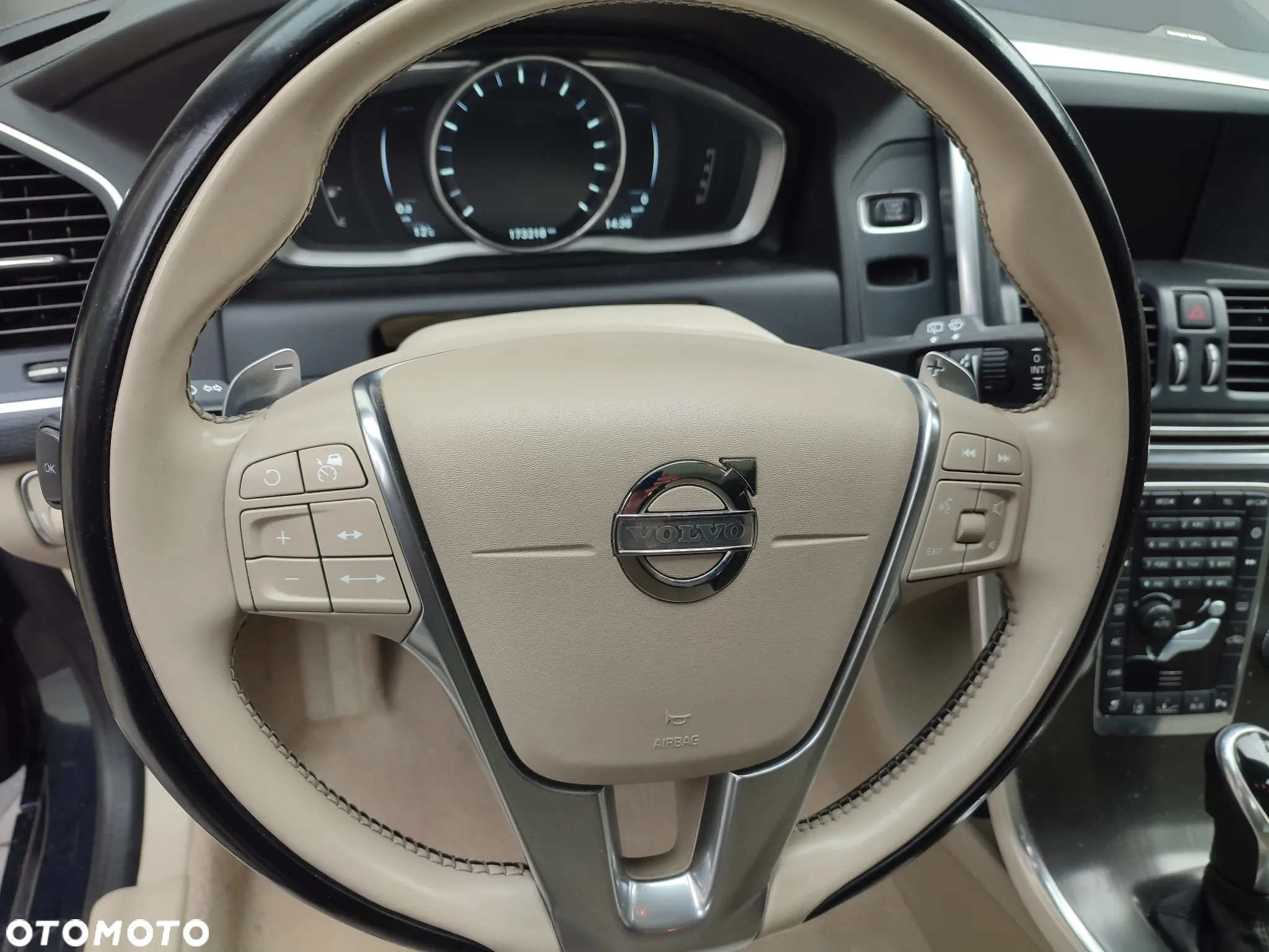 Volvo XC 60 - 23