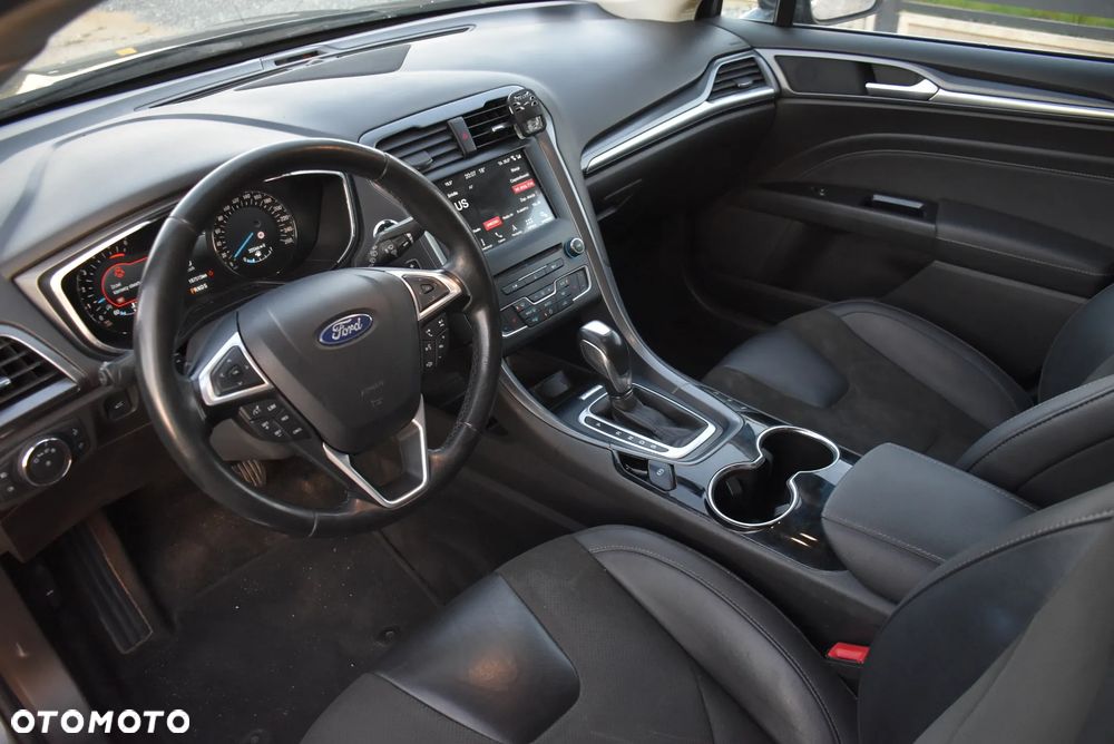 Ford Mondeo 2.0 TDCi Bi-Turbo Titanium PowerShift - 15