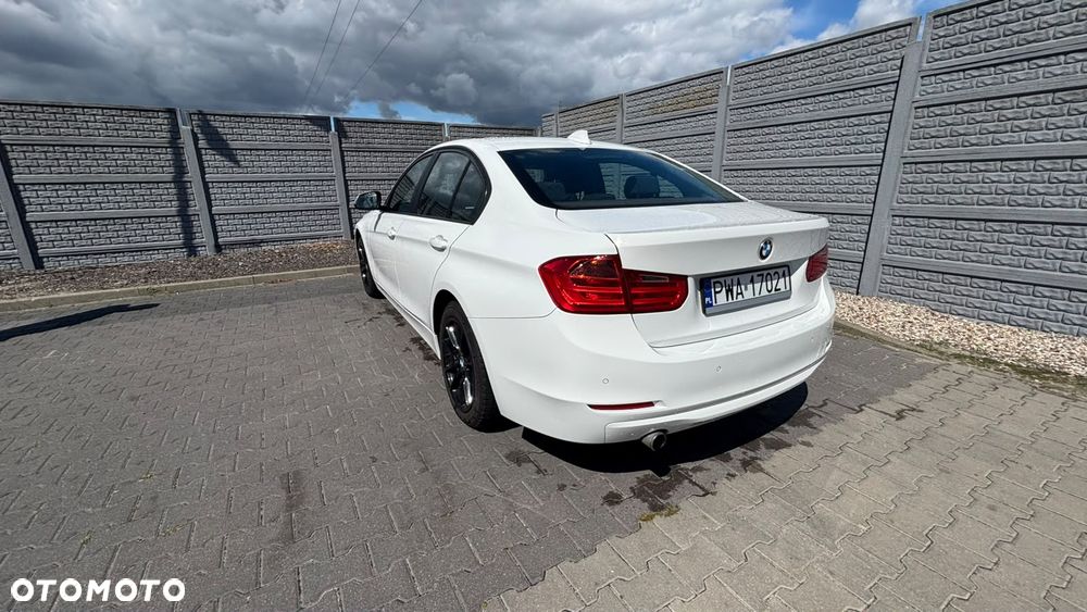 BMW Seria 3 316d Edition Luxury Line Purity - 9