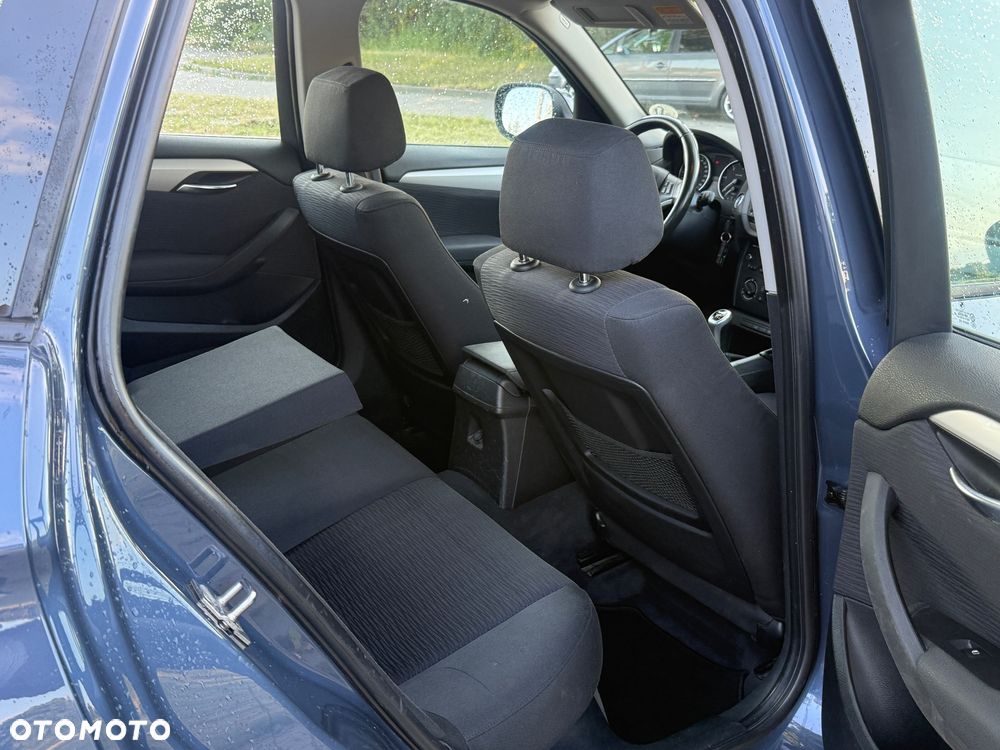 BMW X1 sDrive18d Sport Line - 13