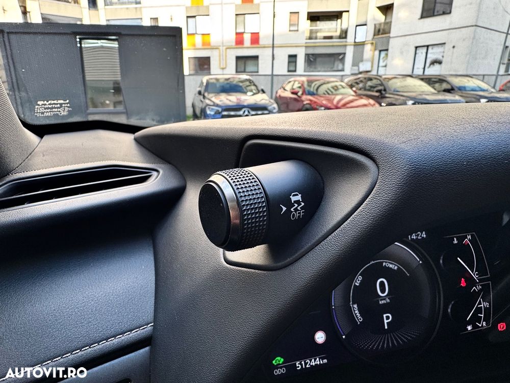 Lexus UX 250h Amazing Edition - 13