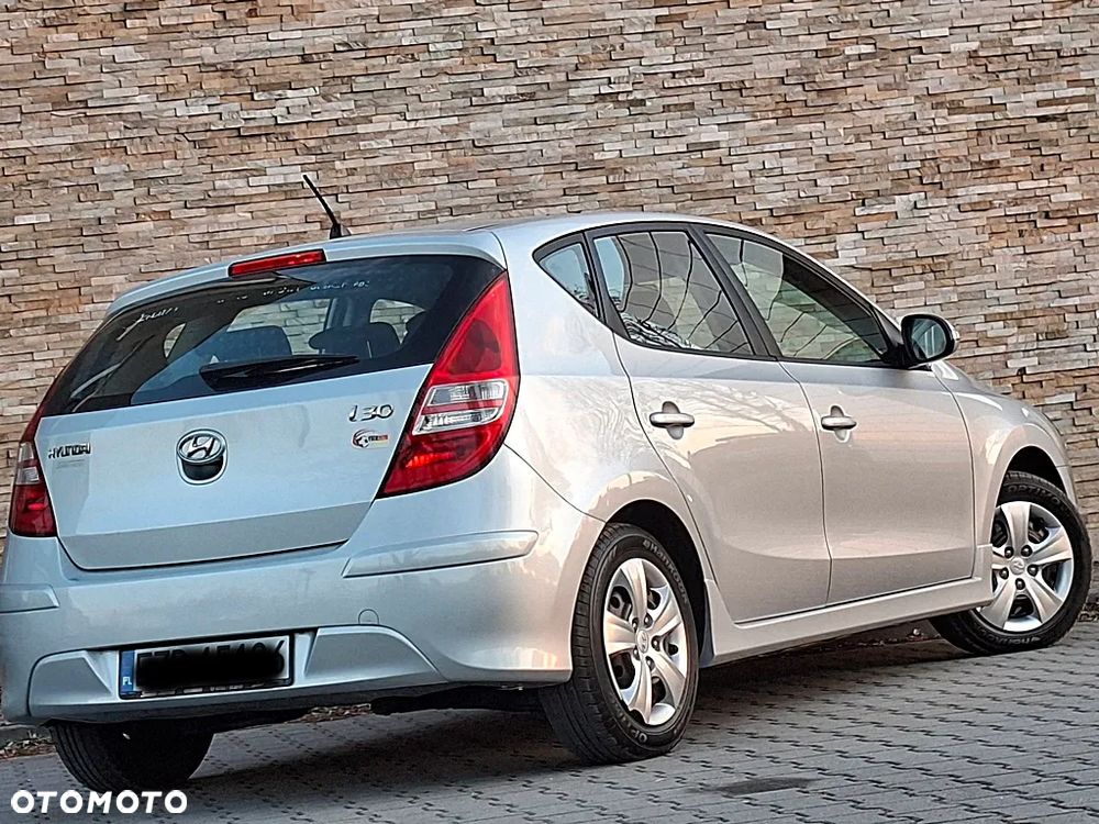 Hyundai i30 1.4 FIFA WM Edition - 26