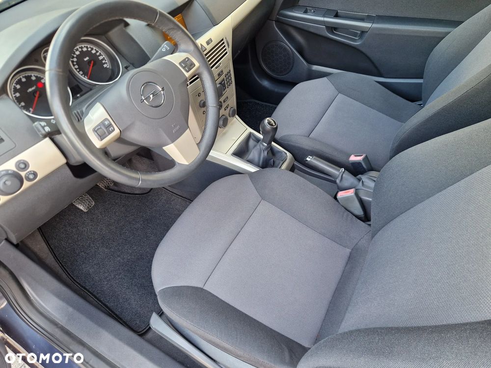 Opel Astra 1.6 Sport - 34