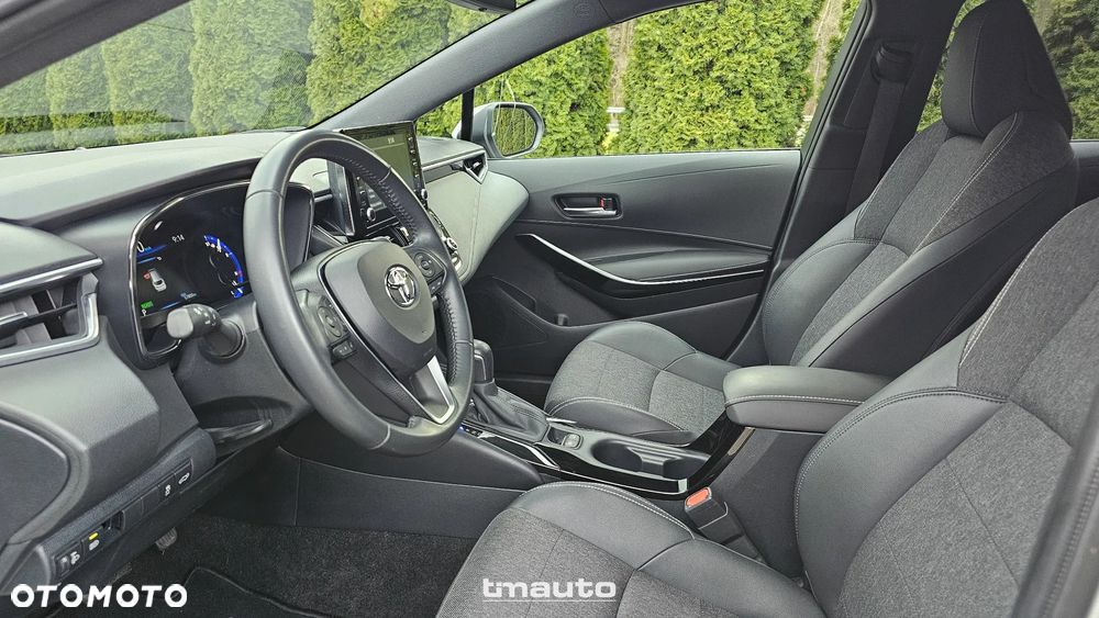 Toyota Corolla 1.8 Hybrid Comfort - 12