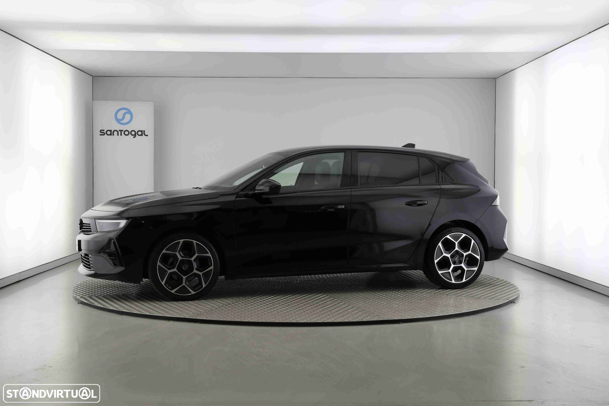 Opel Astra 1.2 T GS - 6