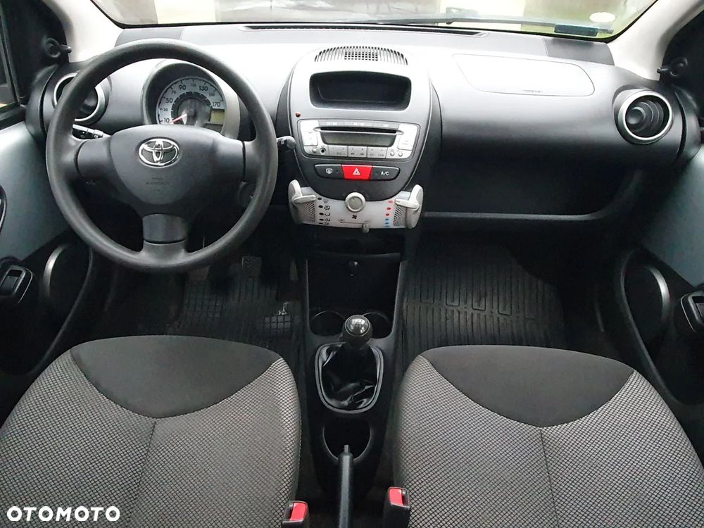 Toyota Aygo 1.0 VVT-i Easy A/C - 12