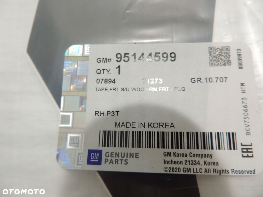 Opel Mokka Wypraska naklejka ramy okna prawa nowa 95144599 - 4