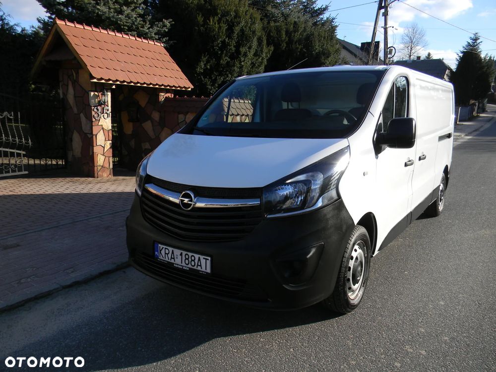 Opel Vivaro - 1