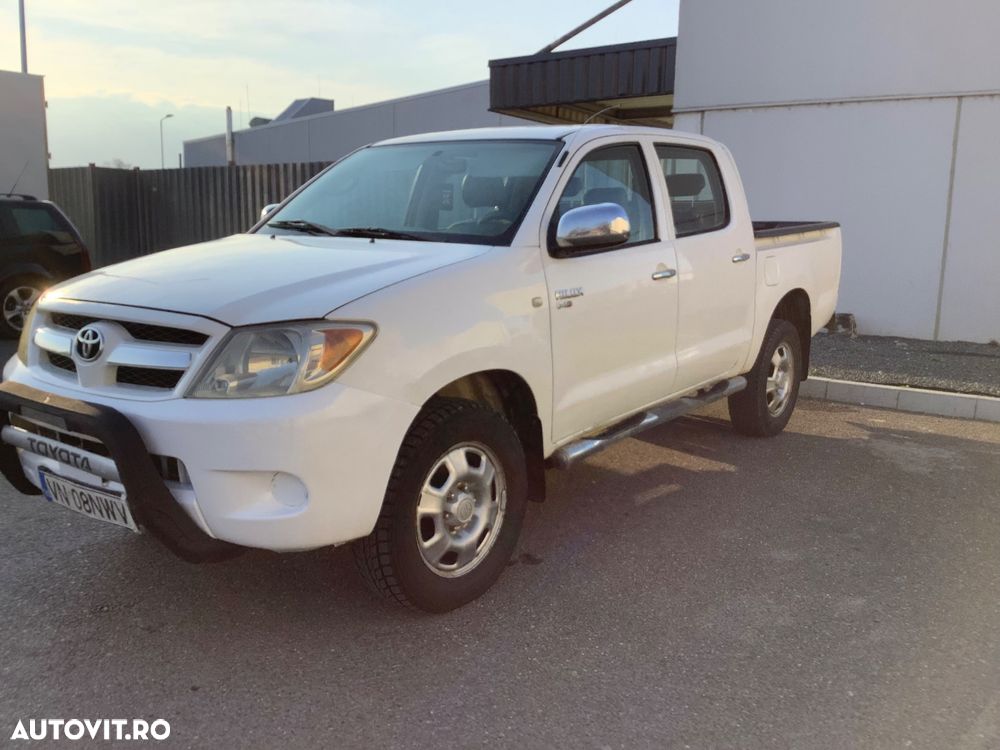 Toyota Hilux 4x4 Xtra Cab - 2