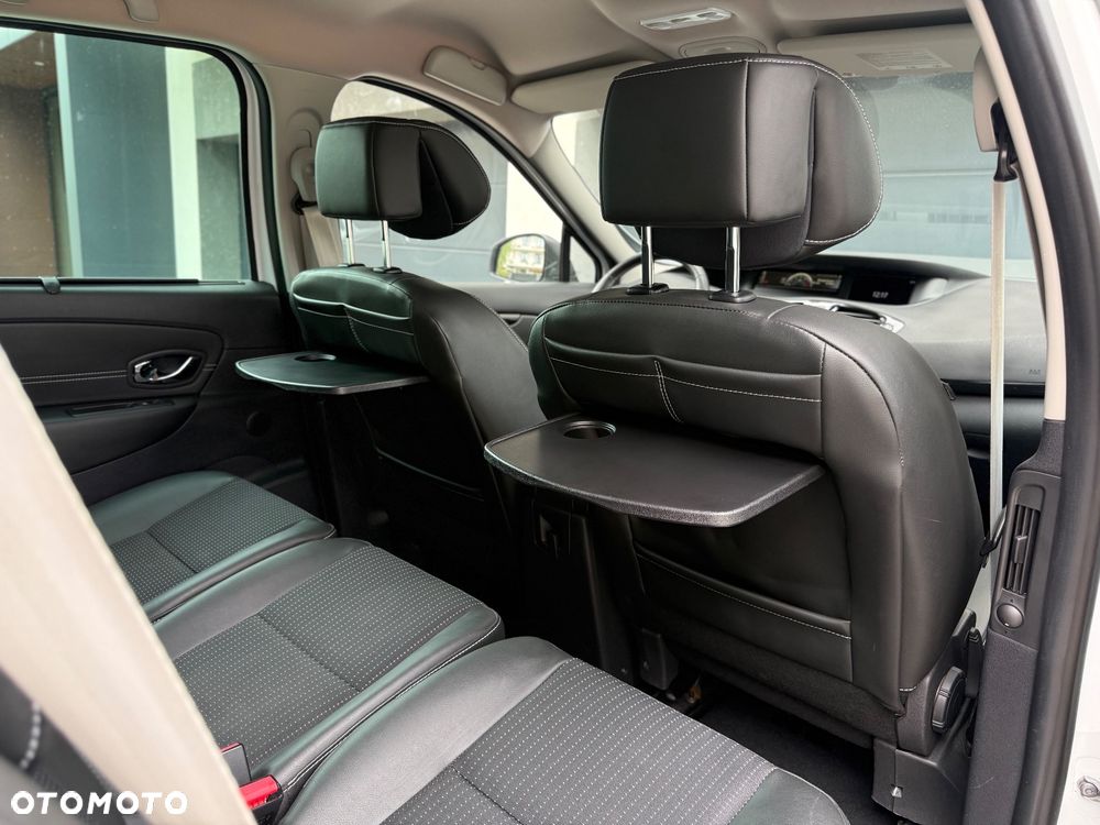Renault Scenic - 22
