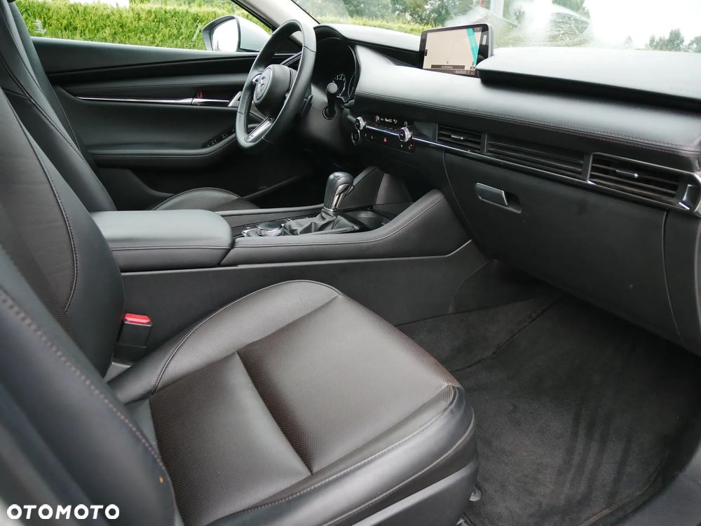 Mazda 3 e-SKYACTIV-X 186 M HYBRID DRIVE EXCLUSIVE-LINE - 24