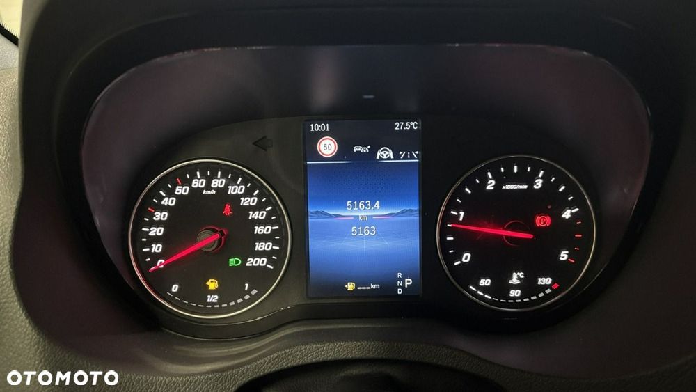 Mercedes-Benz Sprinter - 12