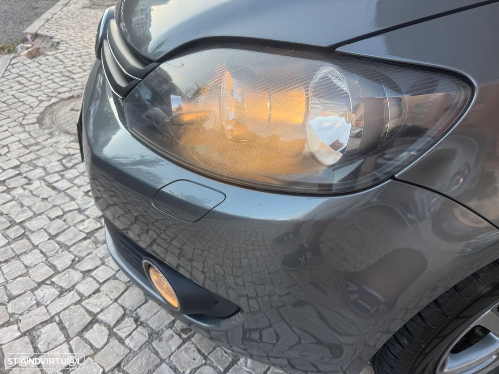 VW Golf Plus 1.6 TDi Highline - 15