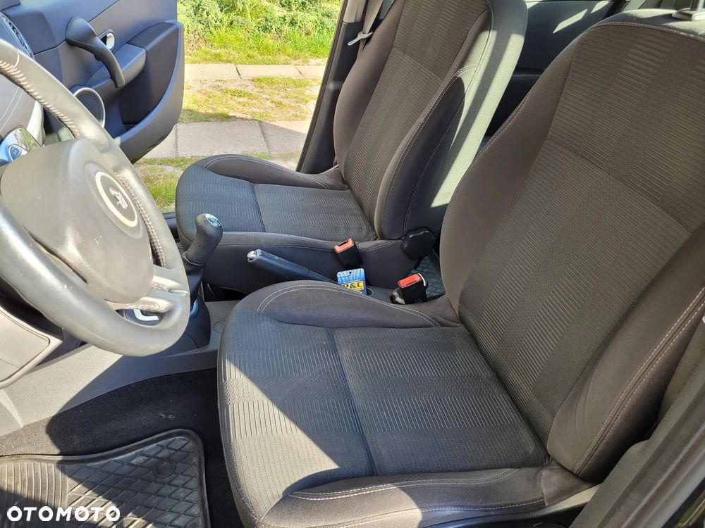 Renault Clio 1.2 TCE Expression - 11