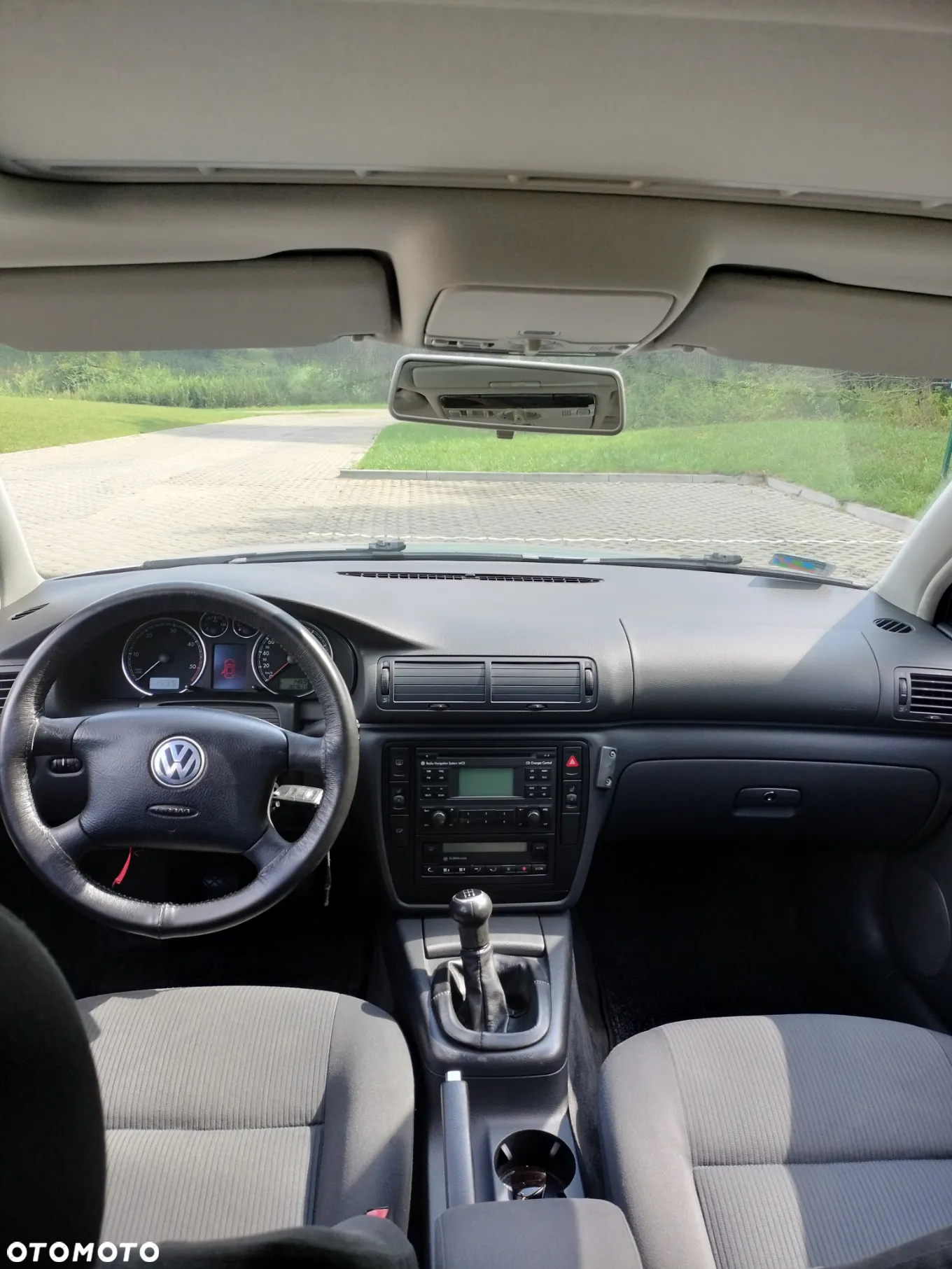 Volkswagen Passat 1.9 TDI Basis - 22