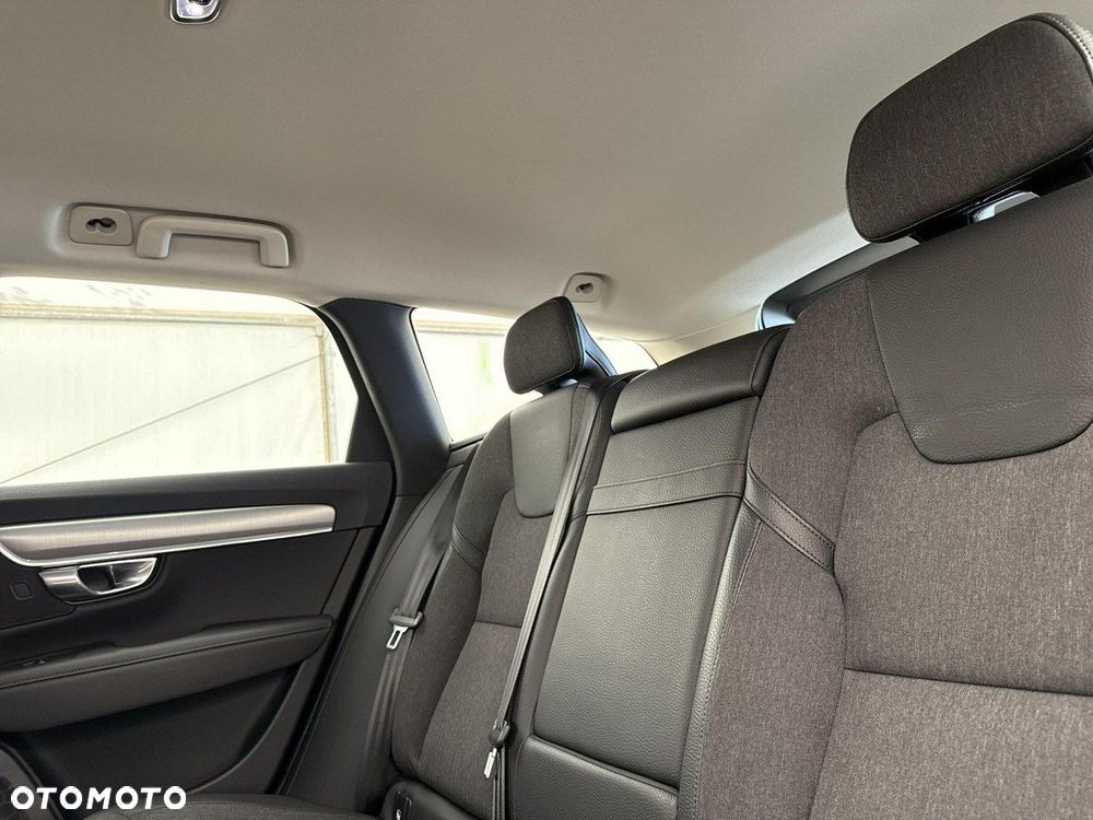 Volvo V90 - 19