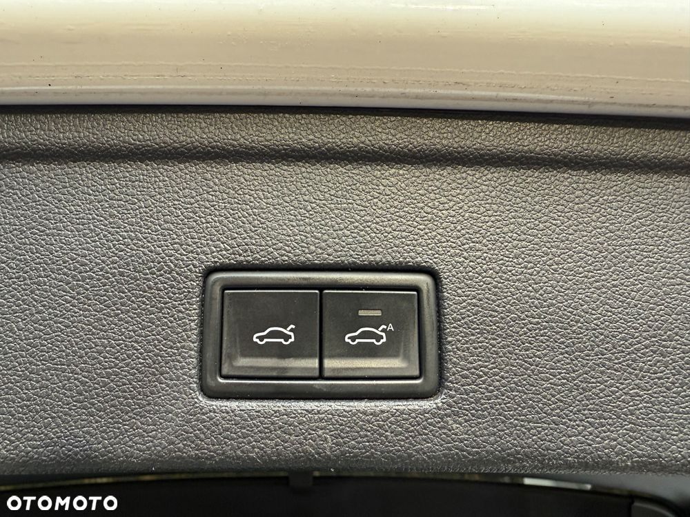 Volkswagen Touareg 3.0 V6 TDI SCR 4Mot - 9