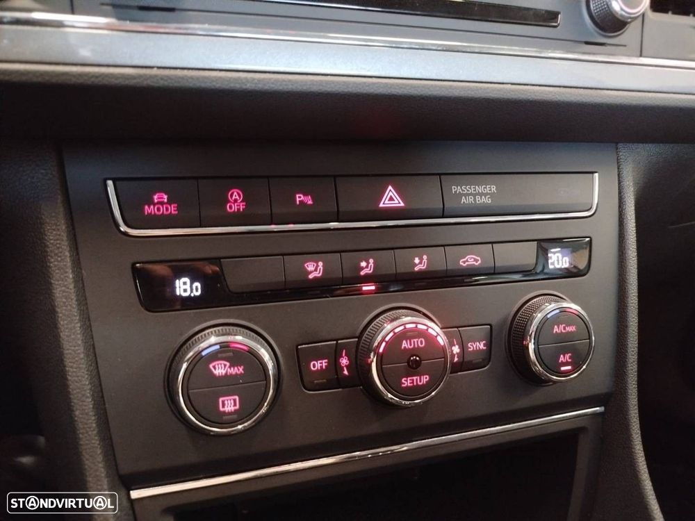 SEAT Leon SC 2.0 TDI DPF S&S FR - 32