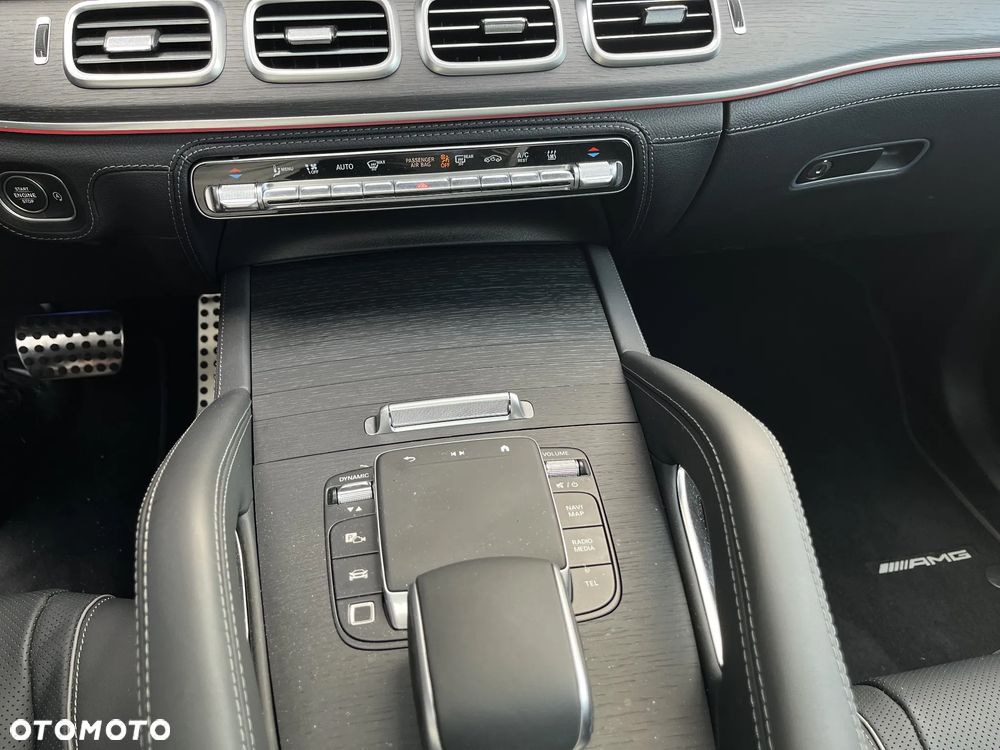 Mercedes-Benz GLS - 13