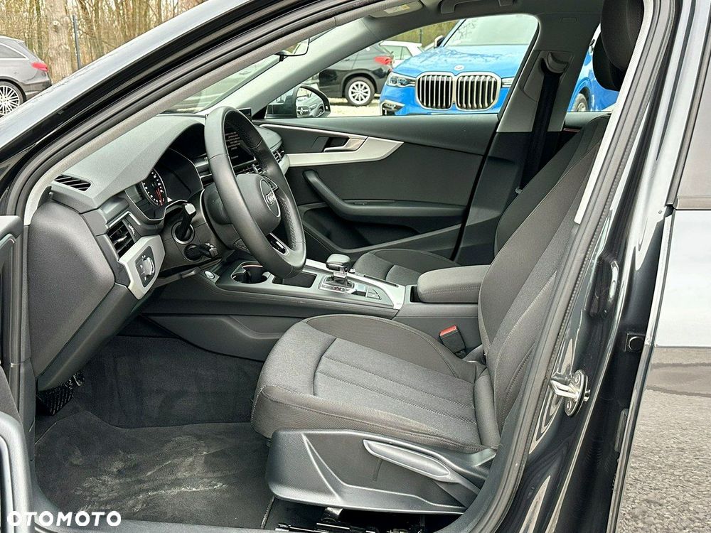 Audi A4 Allroad - 12