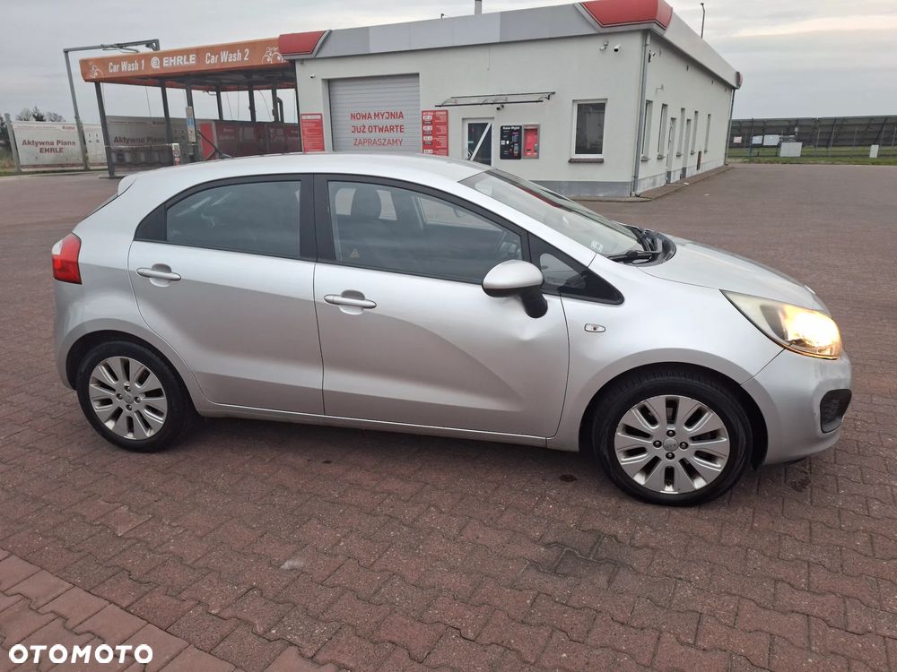 Kia Rio 1.1 crdi M (klm) - 9