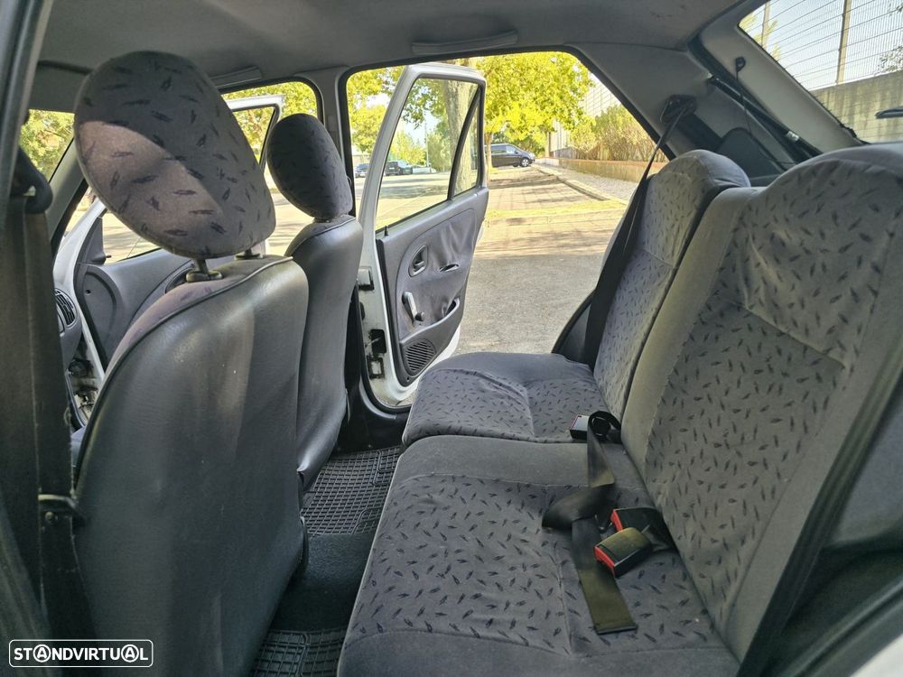 Citroën Saxo 1.5 D SX - 12