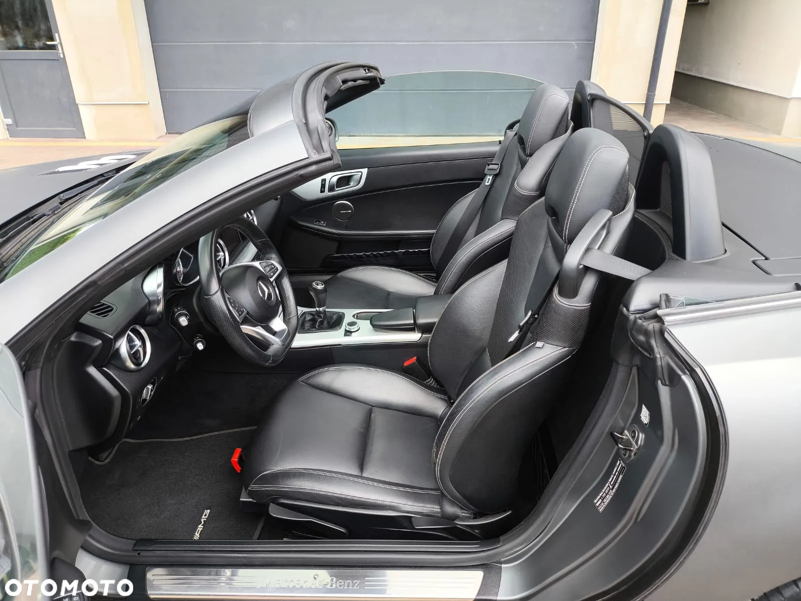 Mercedes-Benz SLC 200 - 15