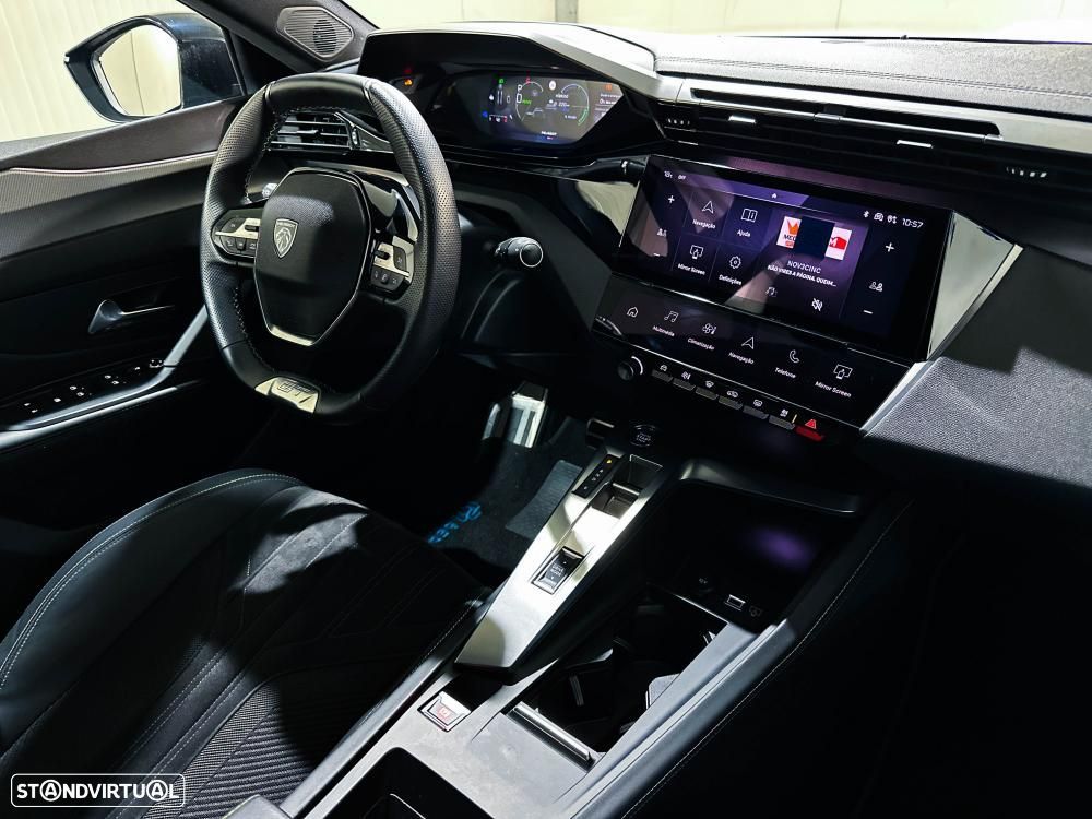 Peugeot 408 1.6 Hybrid GT e-EAT8 - 24