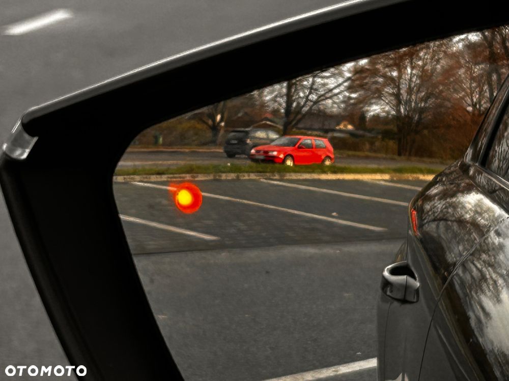 Peugeot 308 BlueHDi 130 EAT8 Allure Pack - 32