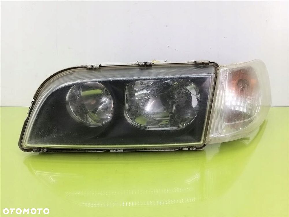 Reflektor lampa przód lewa Volvo V40 1999-2004 R AG00786133 30899682 - 1