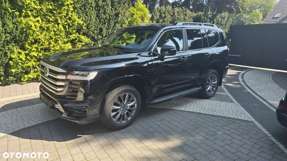 Toyota Land Cruiser - 29