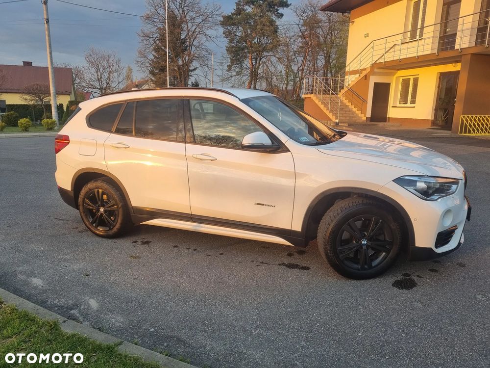BMW X1 xDrive20d xLine - 5