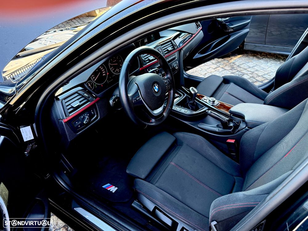 BMW 318 d Touring Line Sport - 30