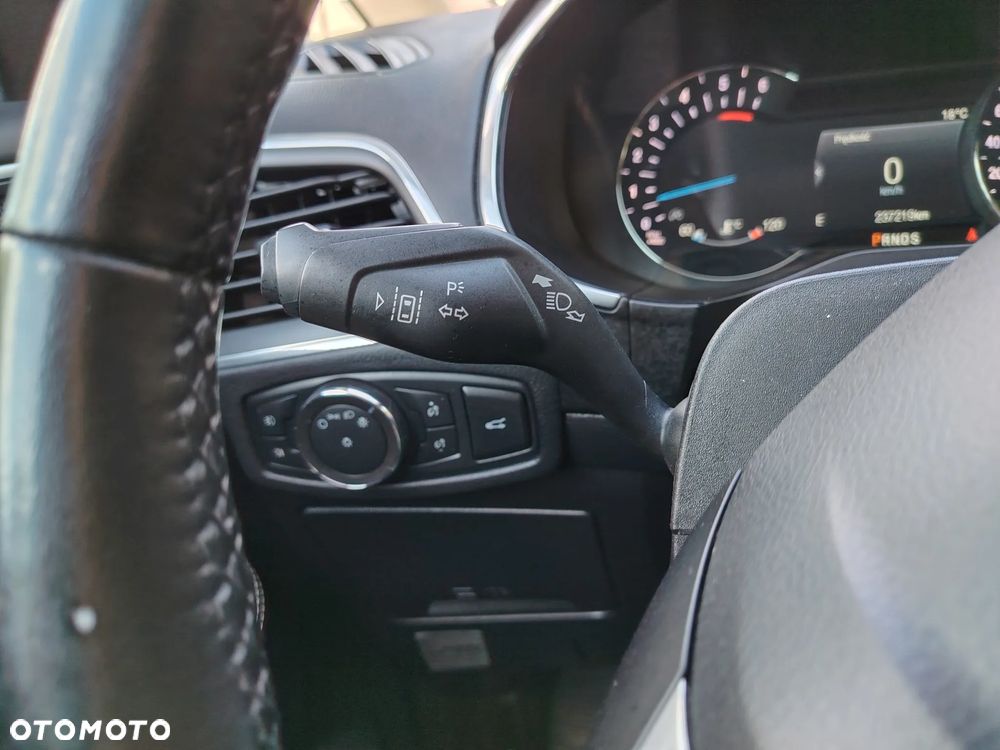 Ford S-Max - 15