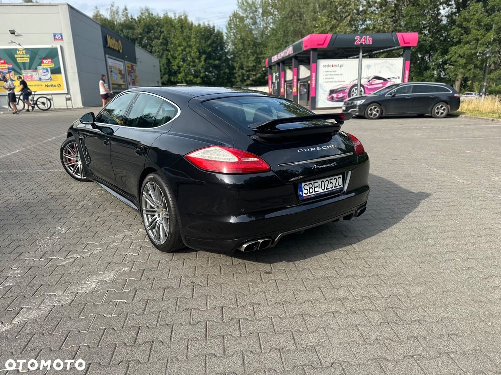 Porsche Panamera 4S - 3