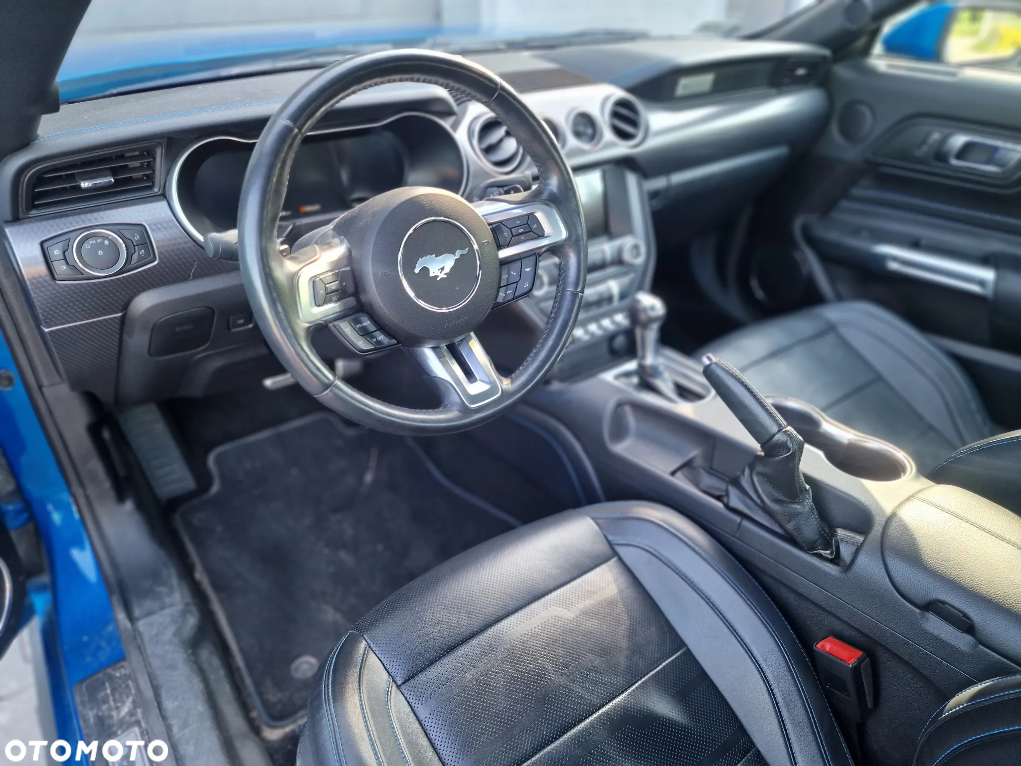Ford Mustang 5.0 V8 GT - 14