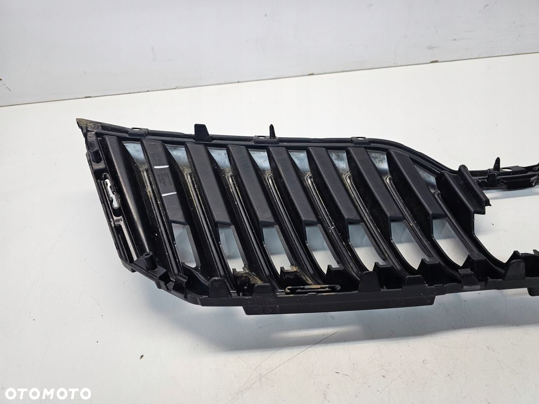 GRILL ATRAPA CHŁODNICY RADAR SKODA SUPERB III 3V0853653B ORYGINAŁ - 7
