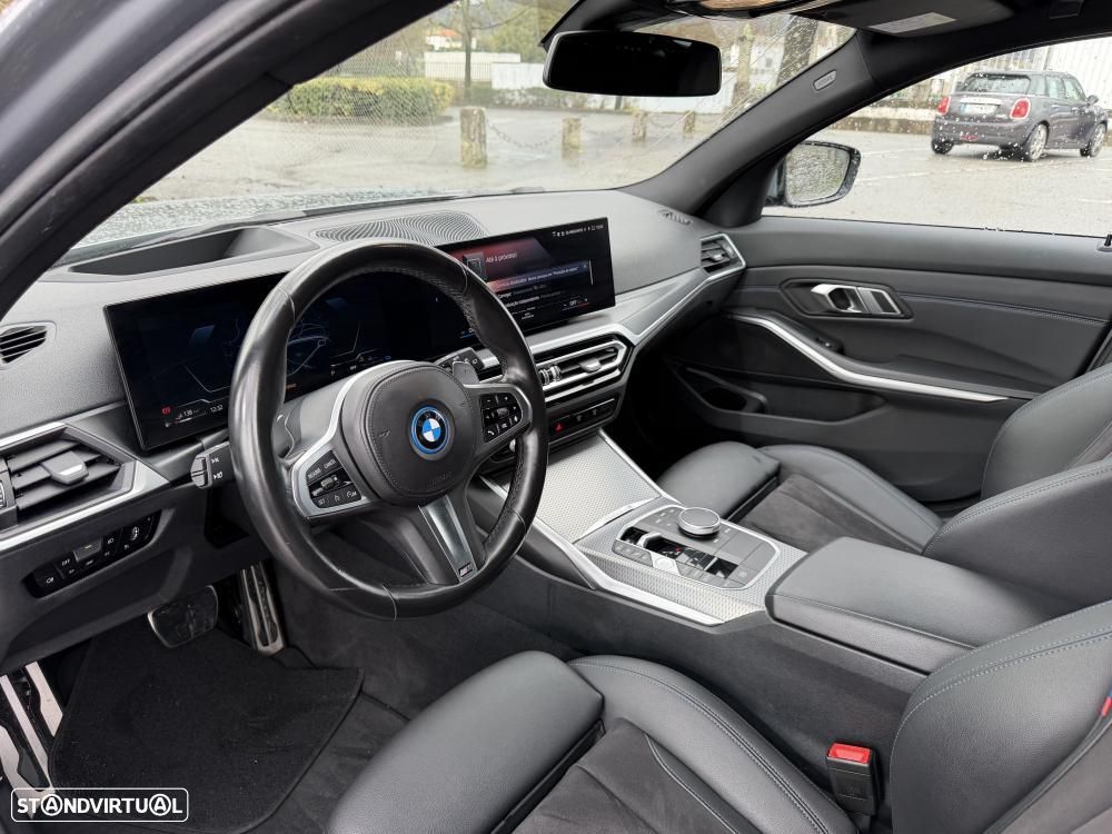 BMW 330 e Pack 50 anos M Auto - 9