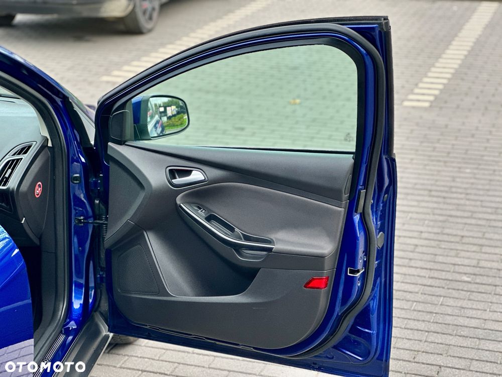 Ford Focus 1.0 EcoBoost Titanium ASS - 25