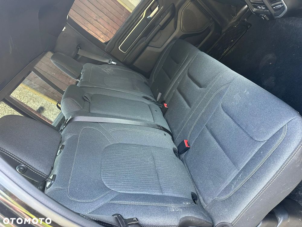 RAM 1500 Crew Cab Shortbed Bighorn - 14